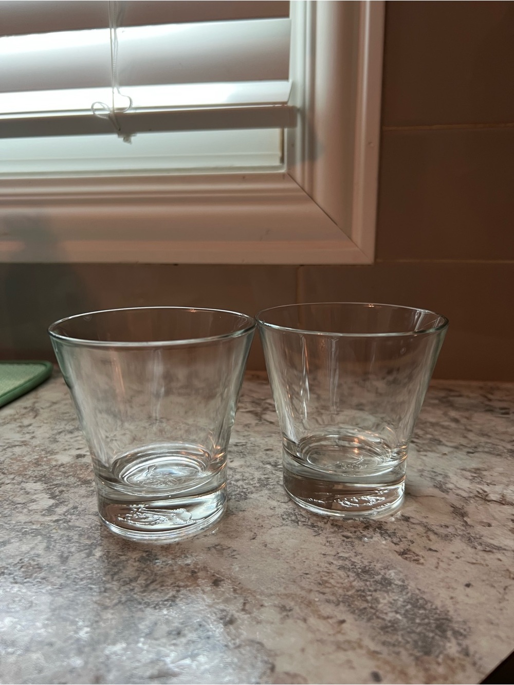 Set of 2 Crown Royal Drinking Glasses
Glass